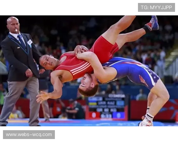 中外青少年在北京柔道公开赛上华丽交锋，俄罗斯法国联队闪耀厮杀。